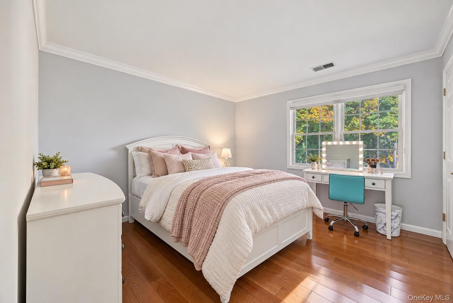 3868 Briarhill Street thumbnail 23