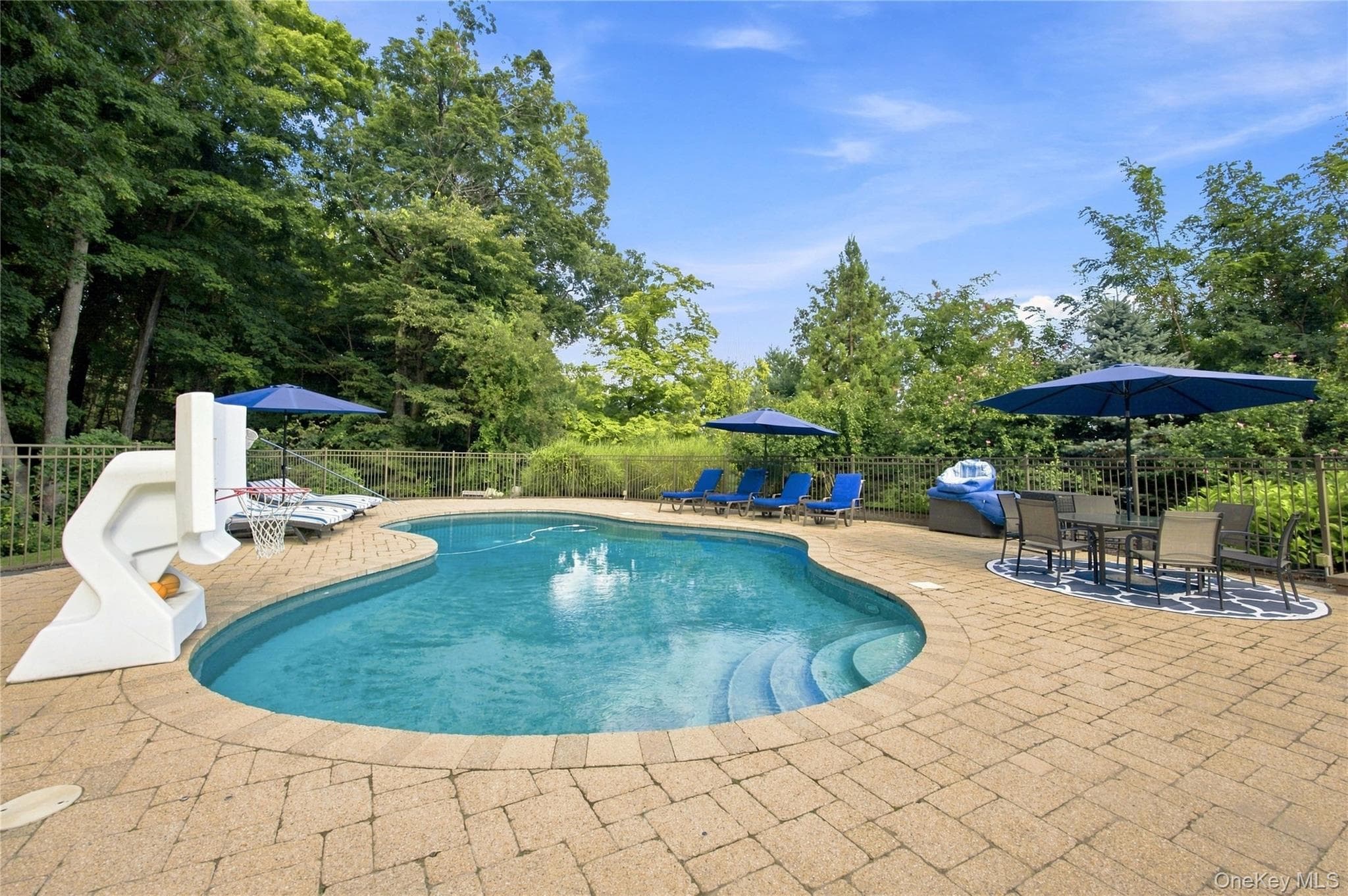 3868 Briarhill Street thumbnail 34