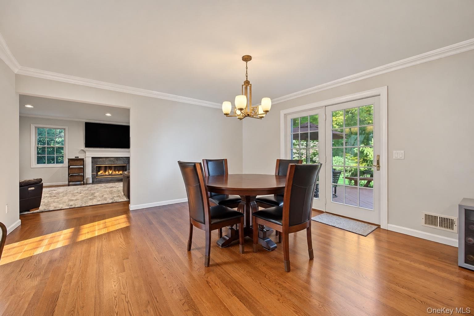 3868 Briarhill Street thumbnail 10