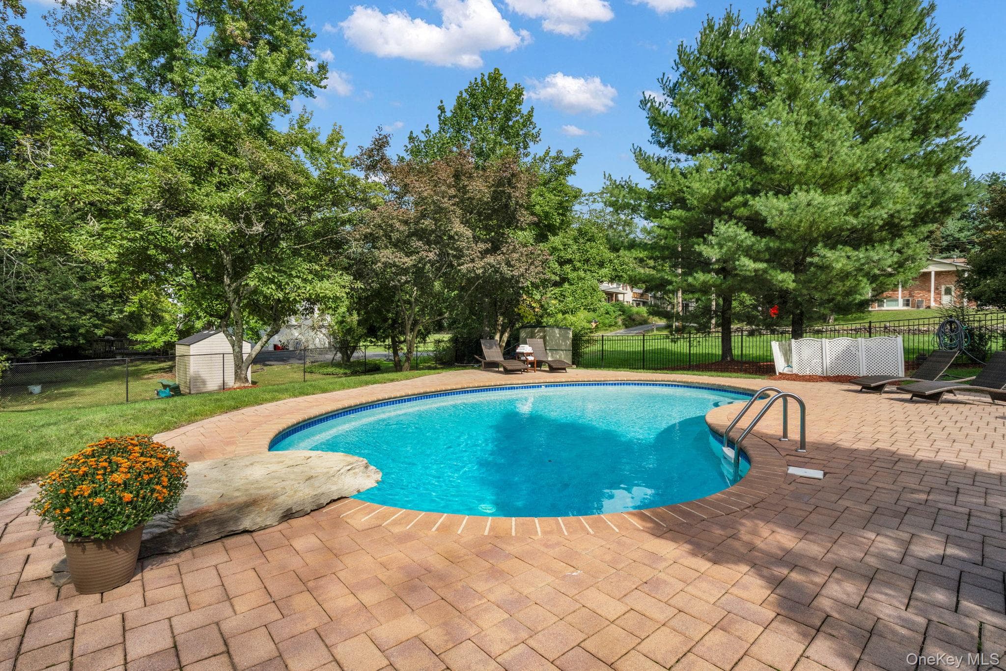 649 S Pascack Road thumbnail 2
