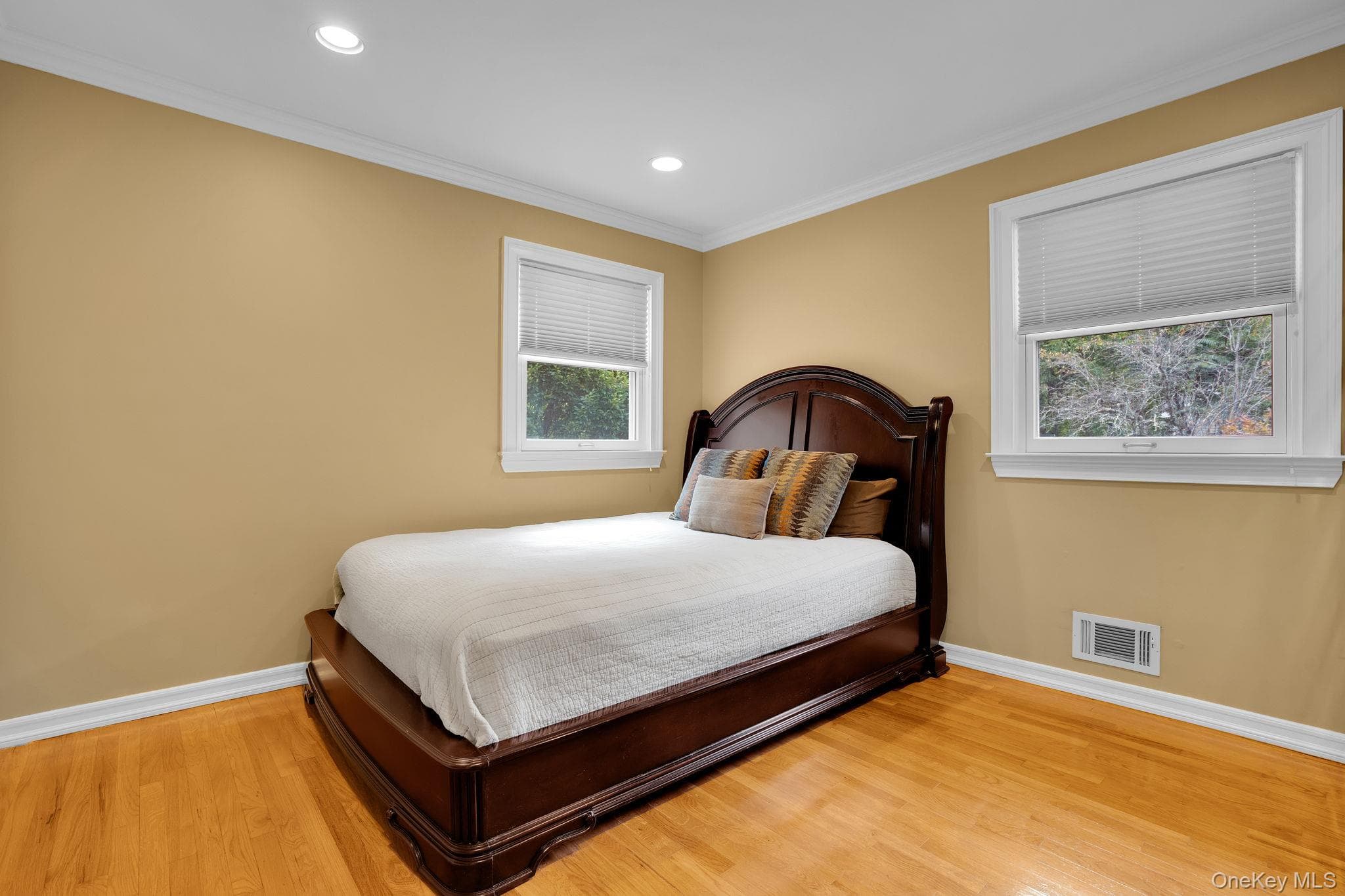 649 S Pascack Road thumbnail 17