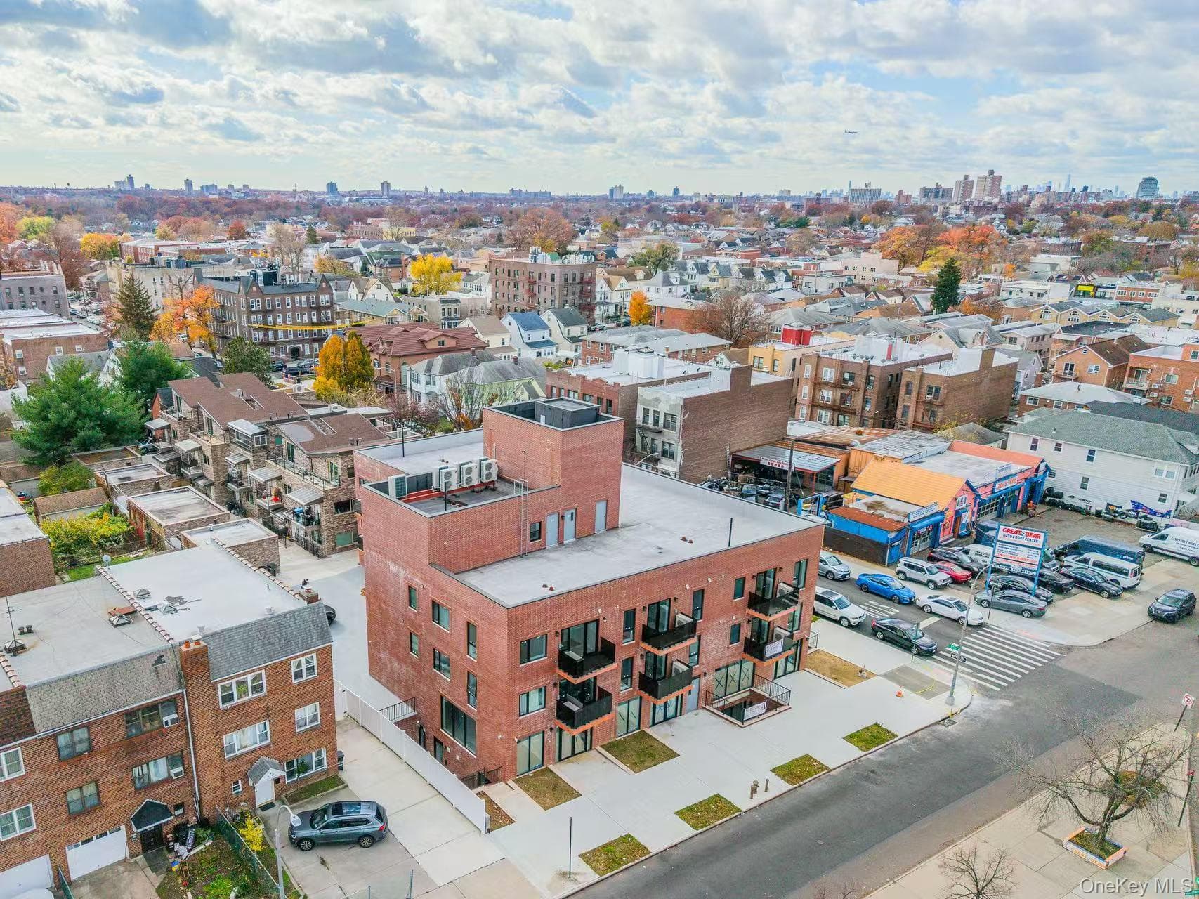 165-02 Sanford Avenue thumbnail 4