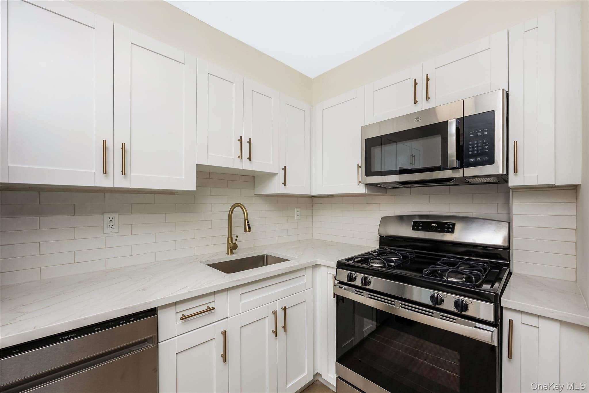 80-14 150th St Unit: 25D thumbnail 9