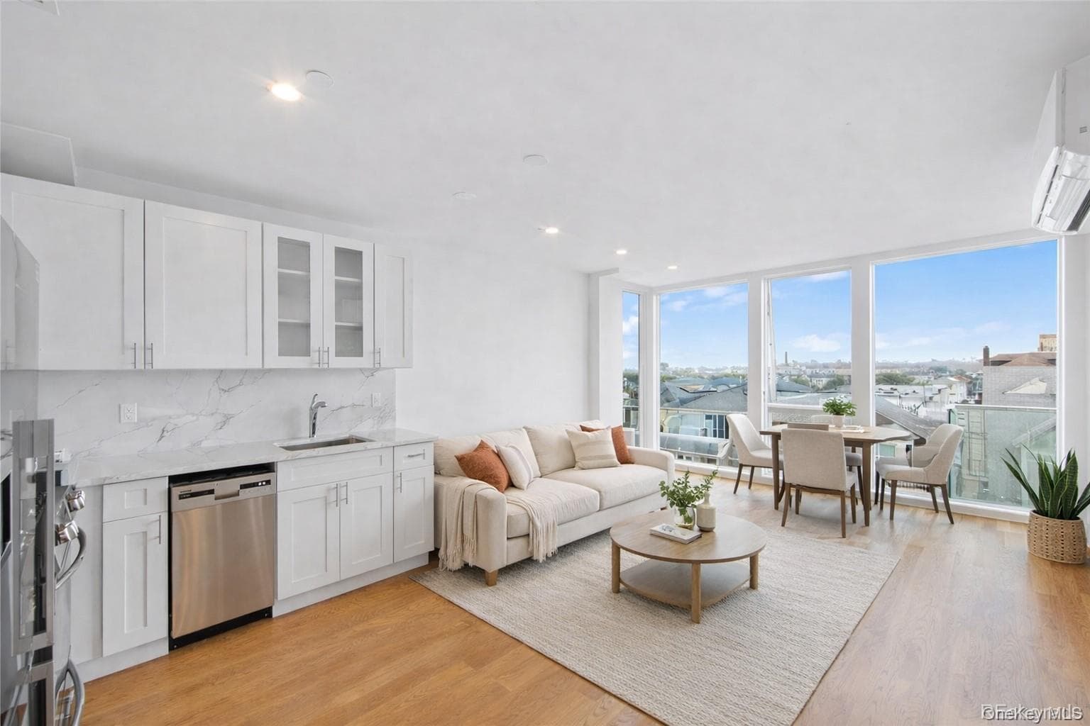 163 Beach 96th Street Unit: 3A, Far Rockaway