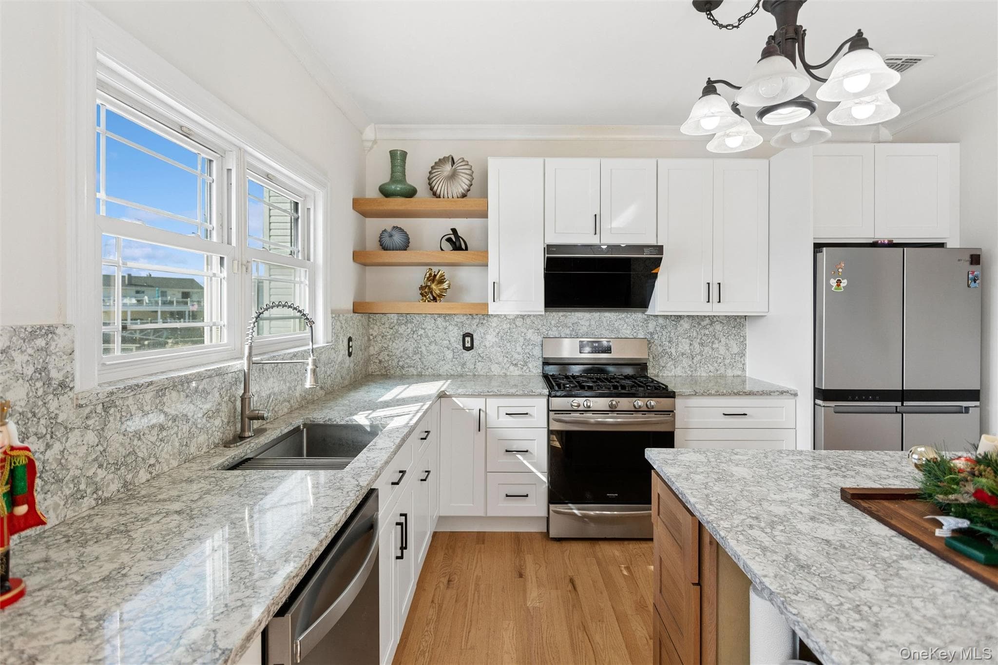 268 Gordon Place thumbnail 15