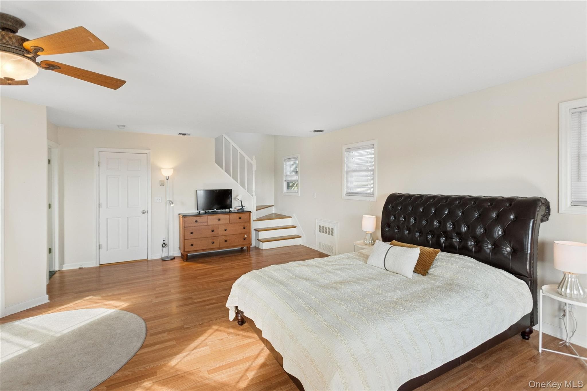 268 Gordon Place thumbnail 27
