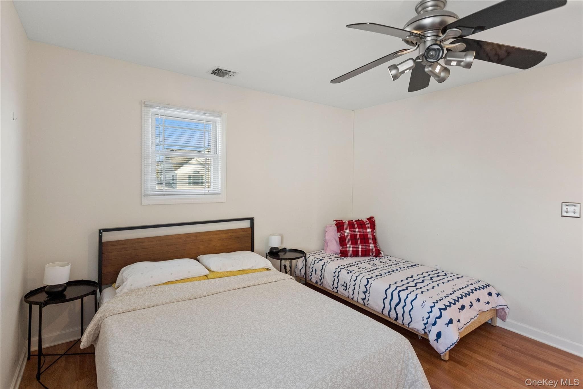 268 Gordon Place thumbnail 24