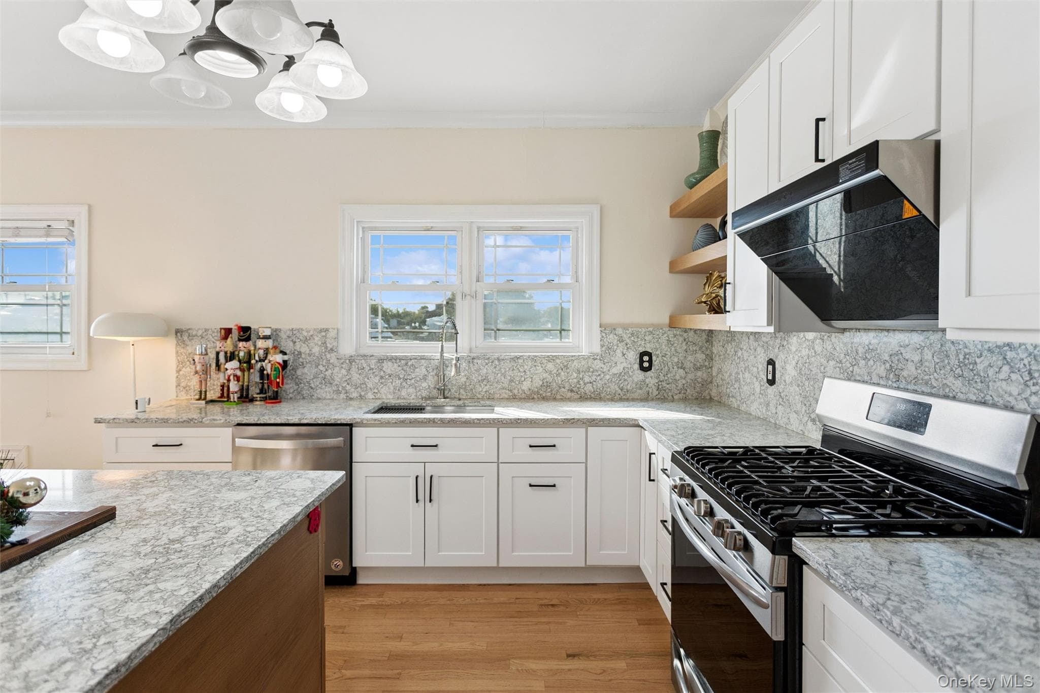 268 Gordon Place thumbnail 19