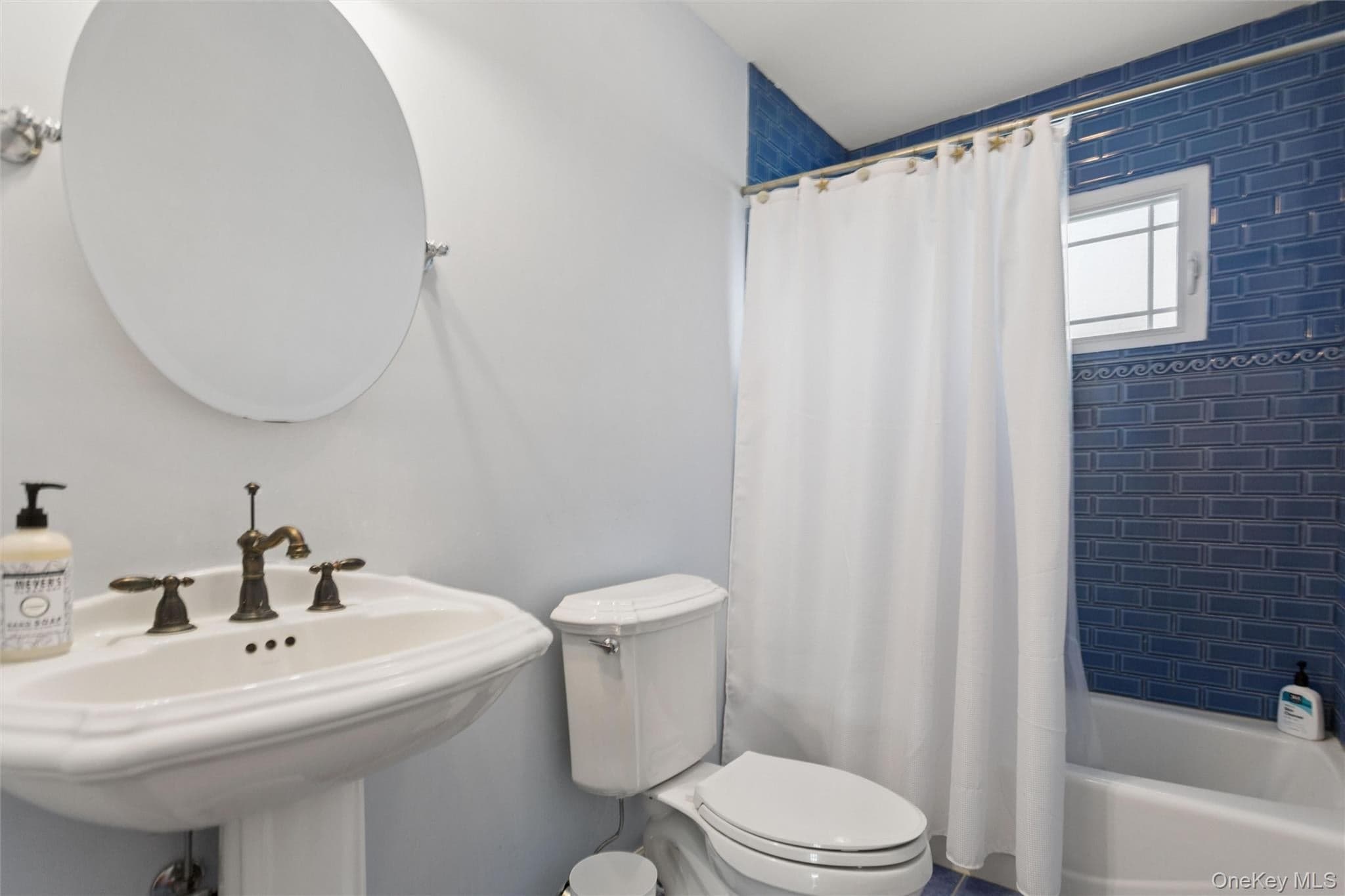 268 Gordon Place thumbnail 33