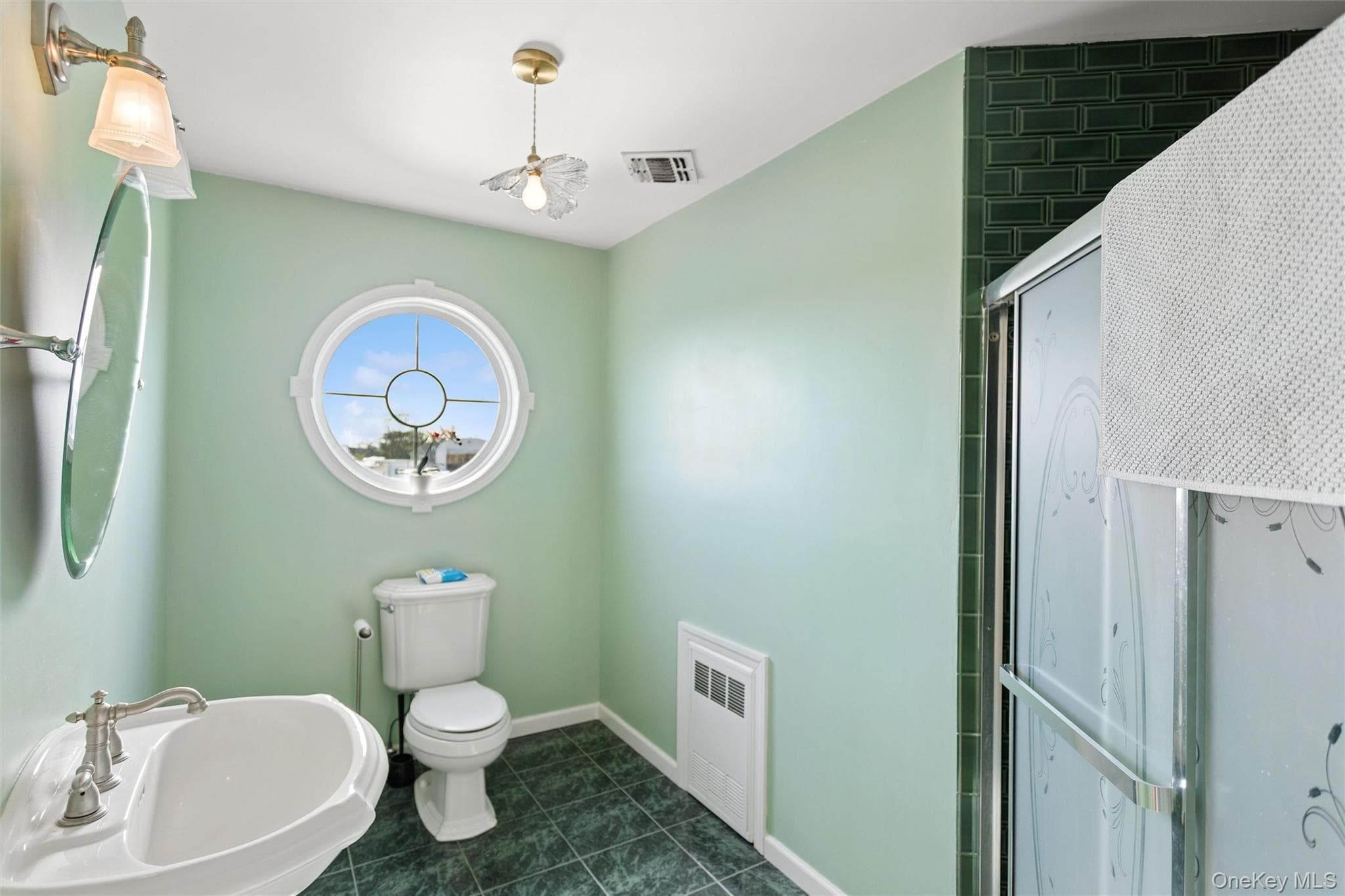 268 Gordon Place thumbnail 29
