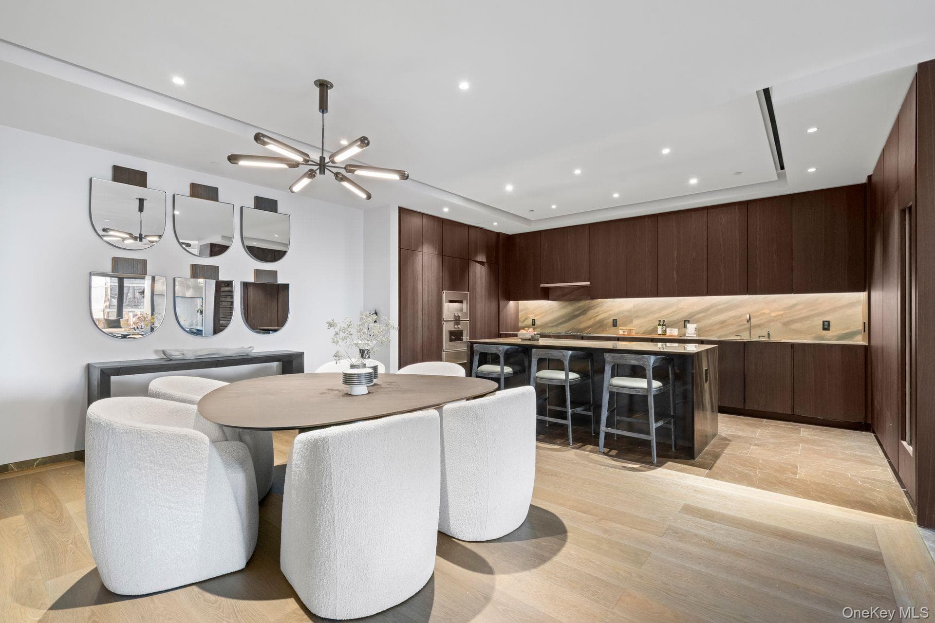 730 5th Avenue Ave Unit: 17B thumbnail 4