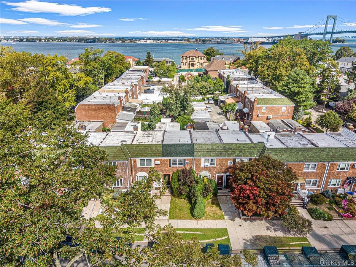 159-11 Powells Cove Boulevard thumbnail 30
