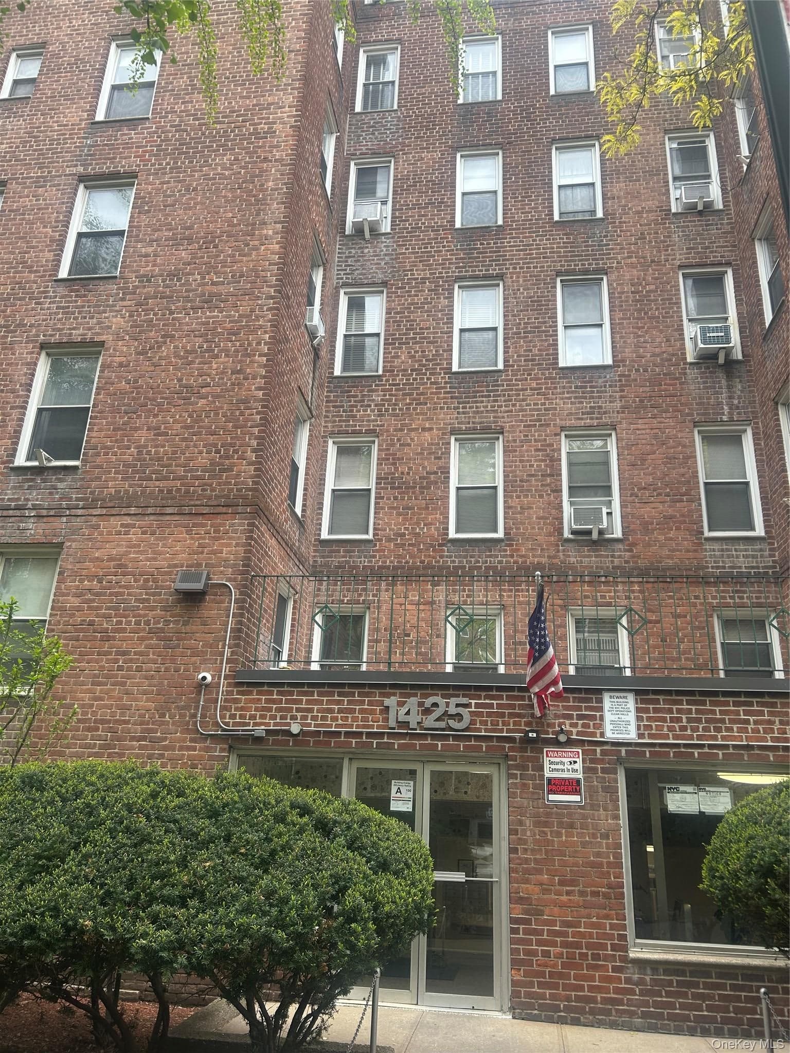 1425 Thieriot Avenue Unit: 1J, Bronx