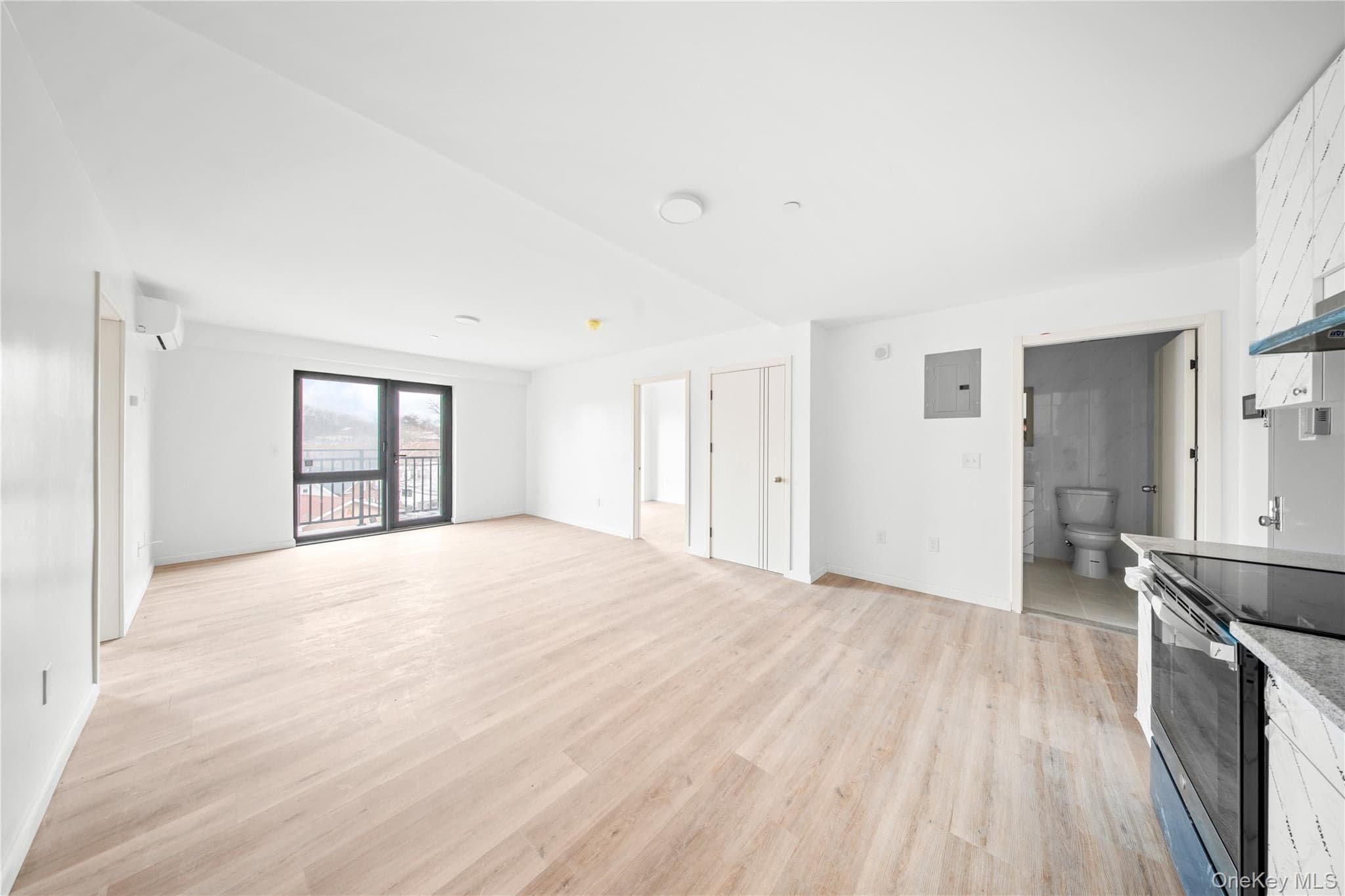70-40 45 Avenue Unit: 6I thumbnail 3