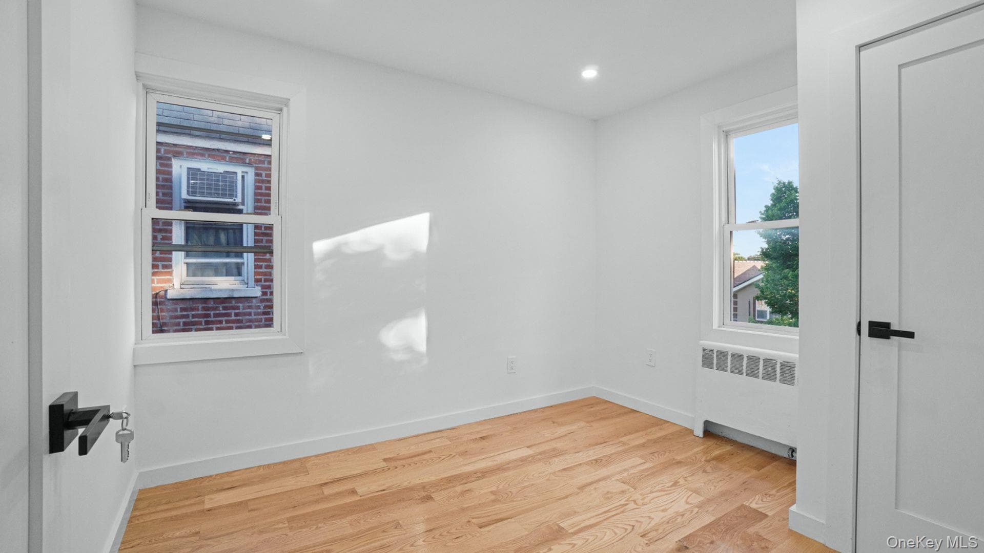 4135 Murdock Avenue thumbnail 15