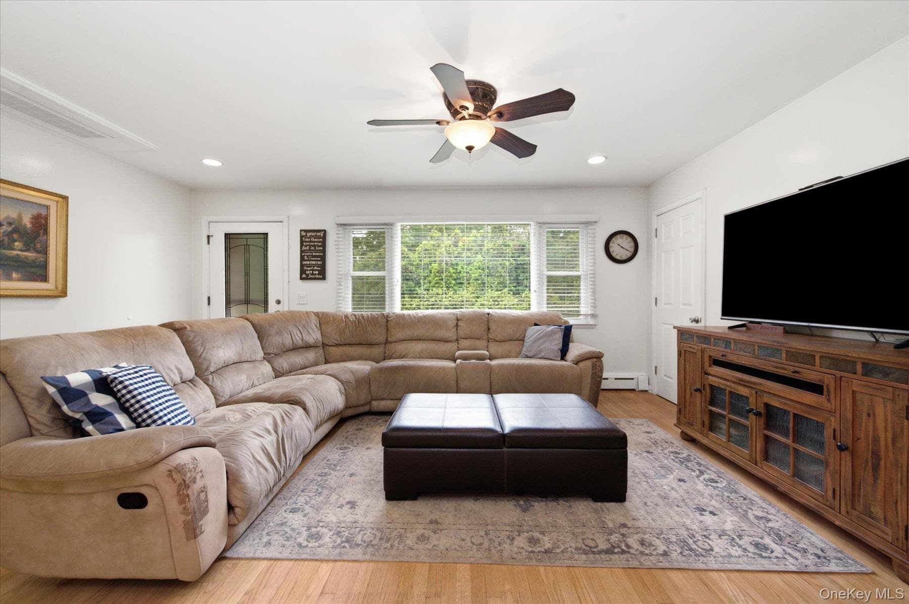 220 Hubbard Avenue thumbnail 8
