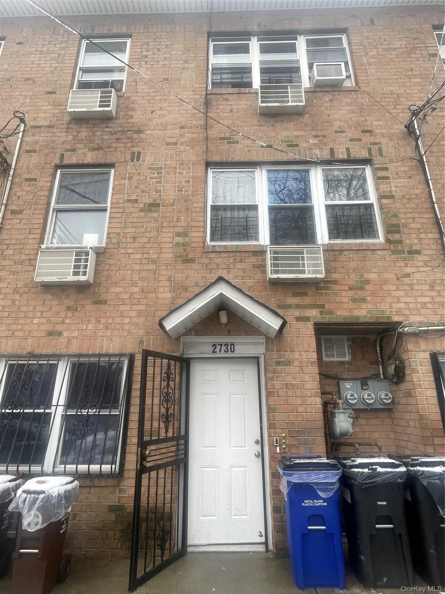 2730 Kingsbridge Terrace thumbnail 2