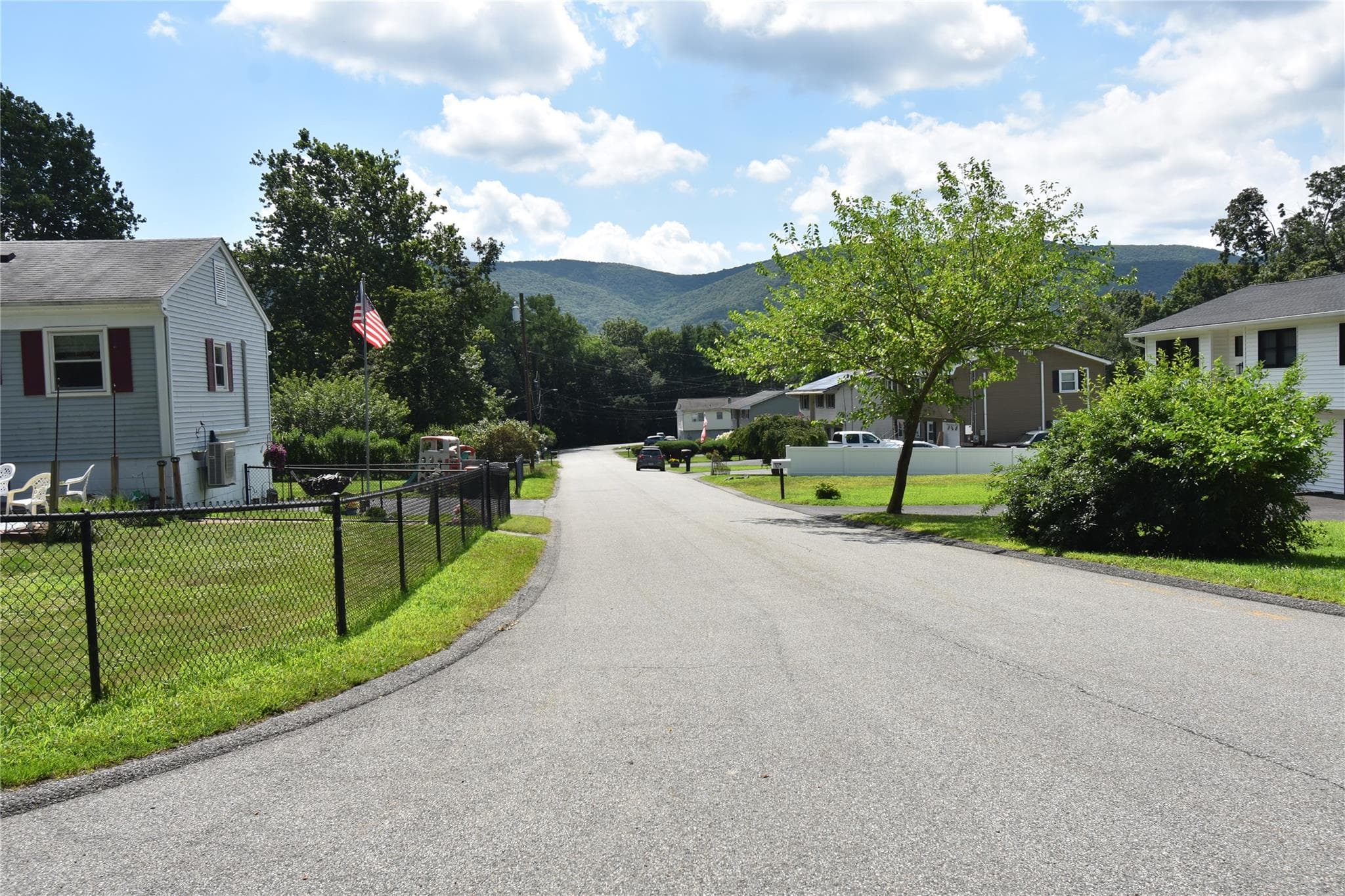 Stewart Avenue thumbnail 10