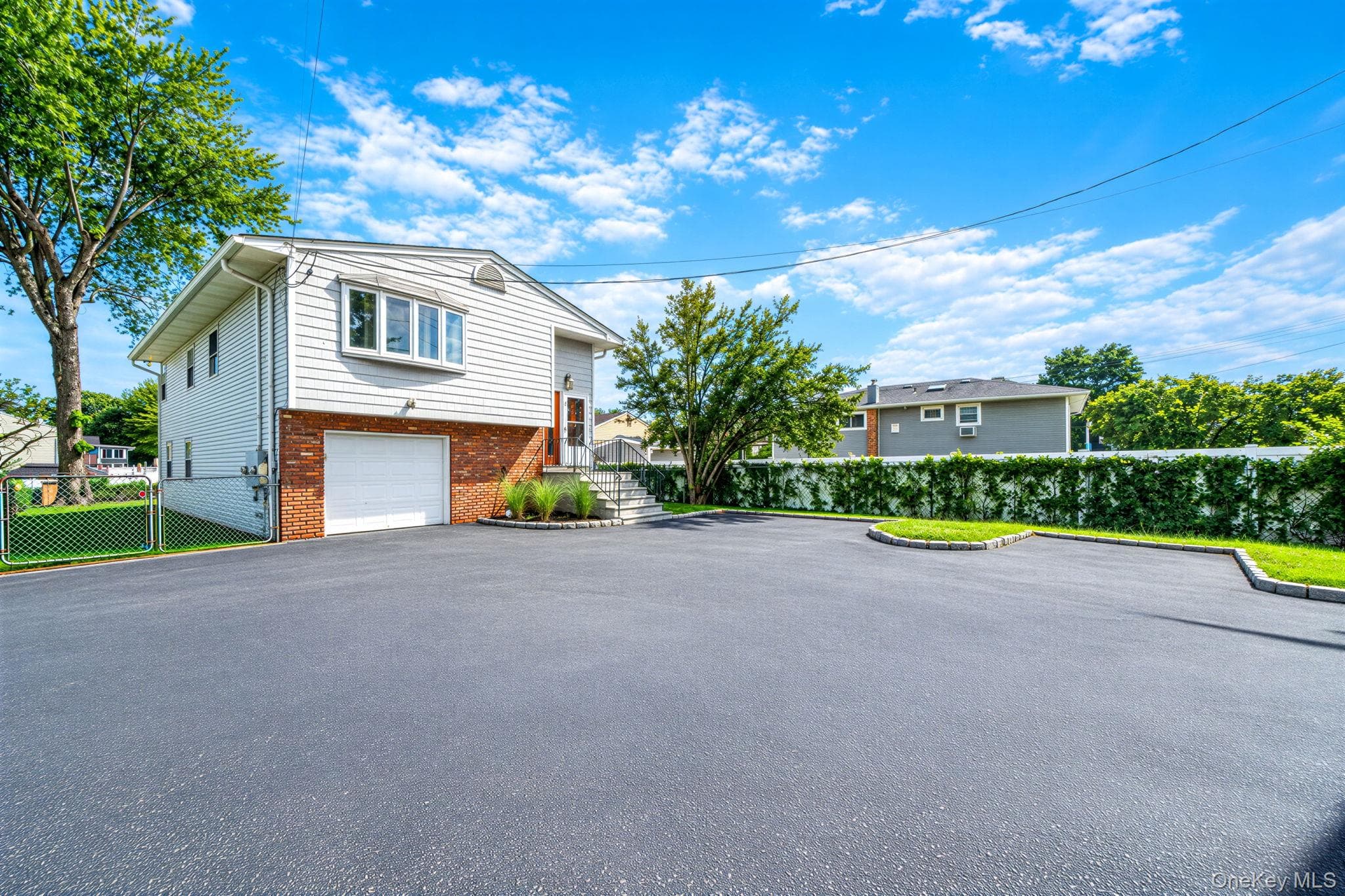263 Commack Road thumbnail 3