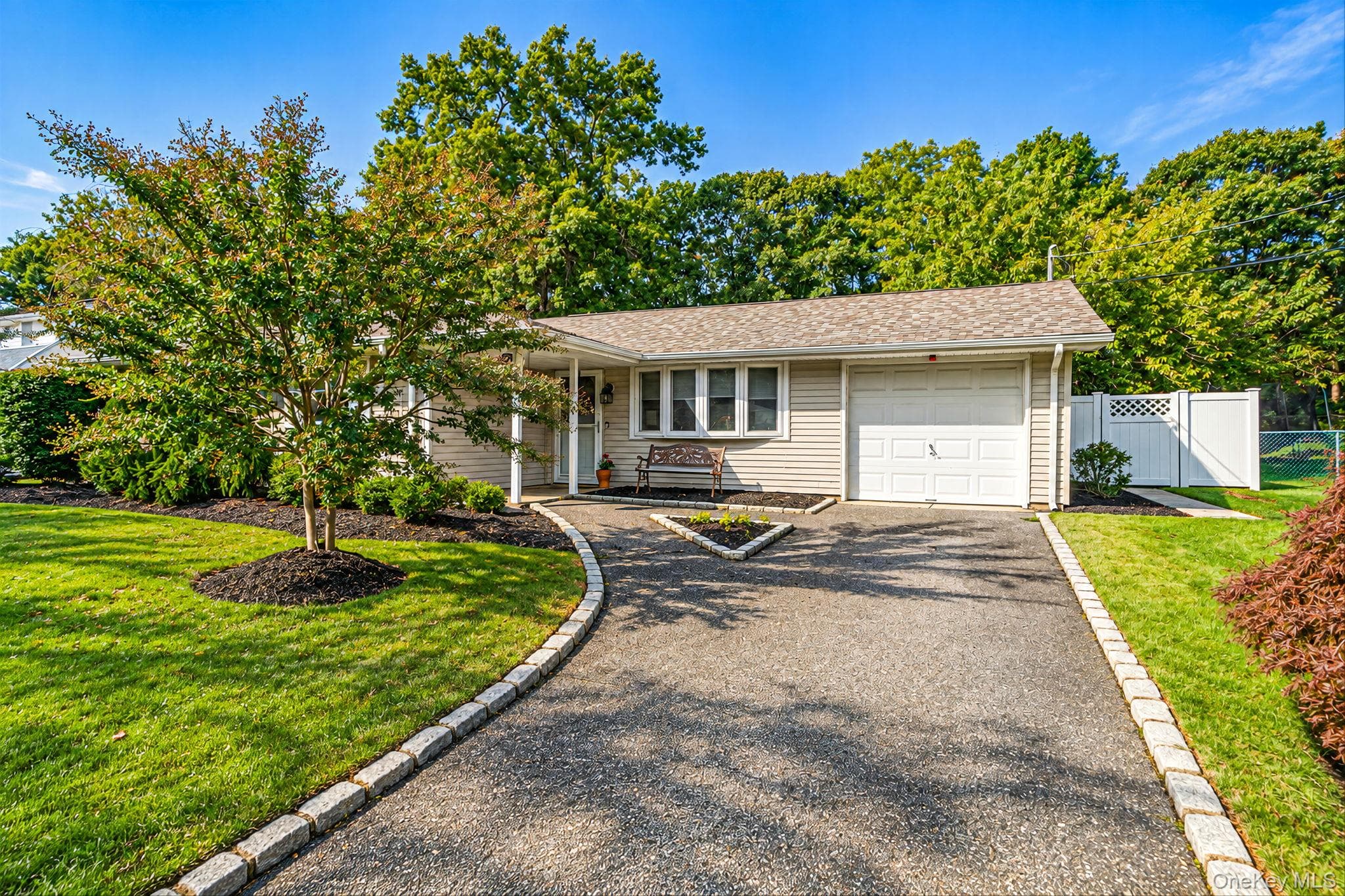 5 Allegheny Drive, Farmingville