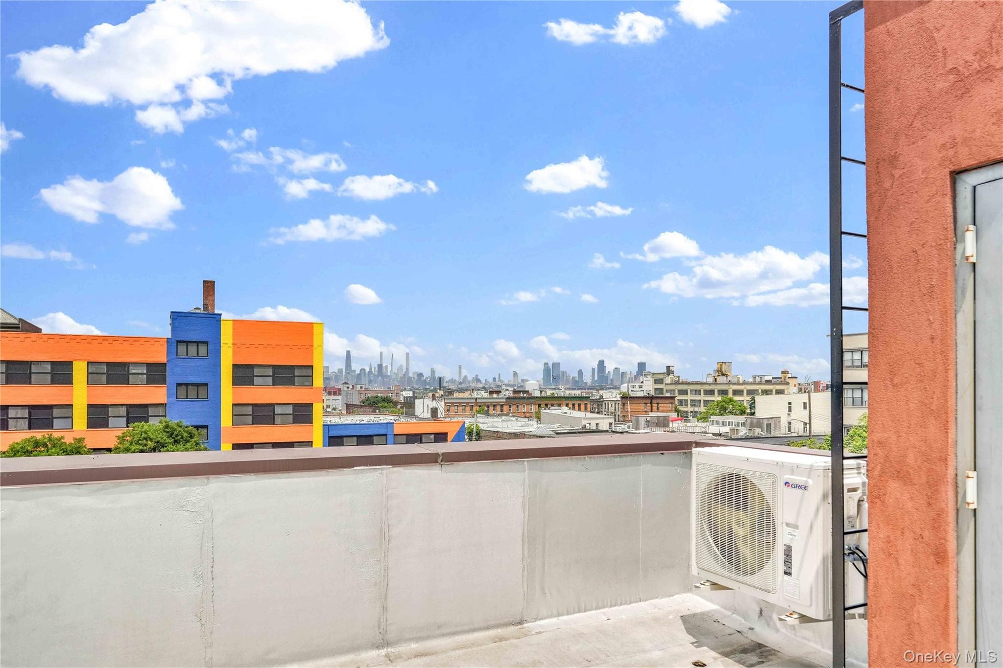 925 Hart Street thumbnail 25