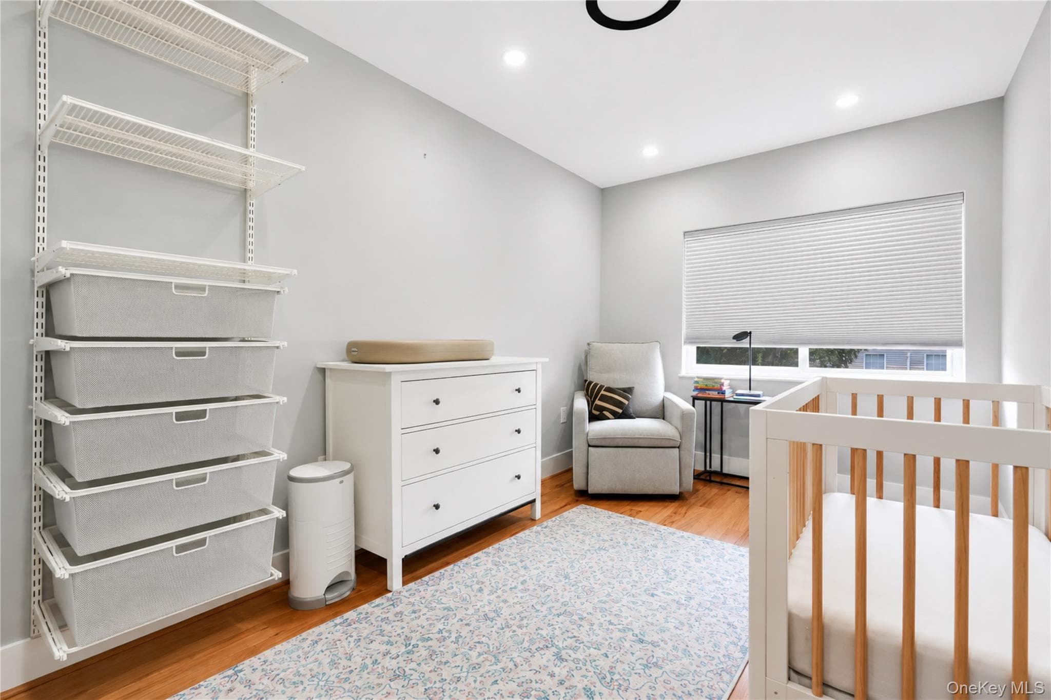 925 Hart Street thumbnail 13