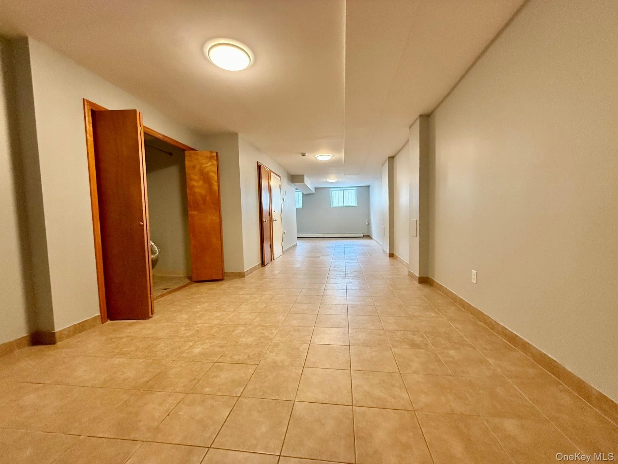 6542 Metropolitan Avenue thumbnail 12