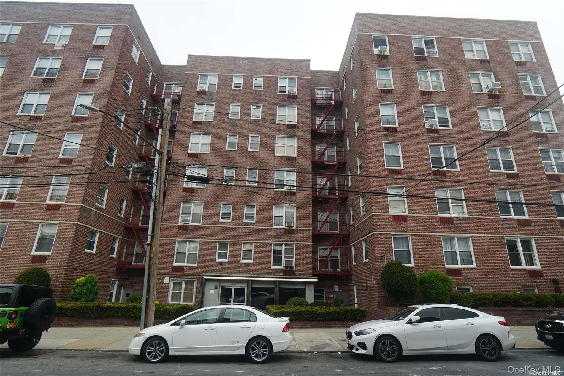 63-45 Saunders Street Unit: 3G photo 1