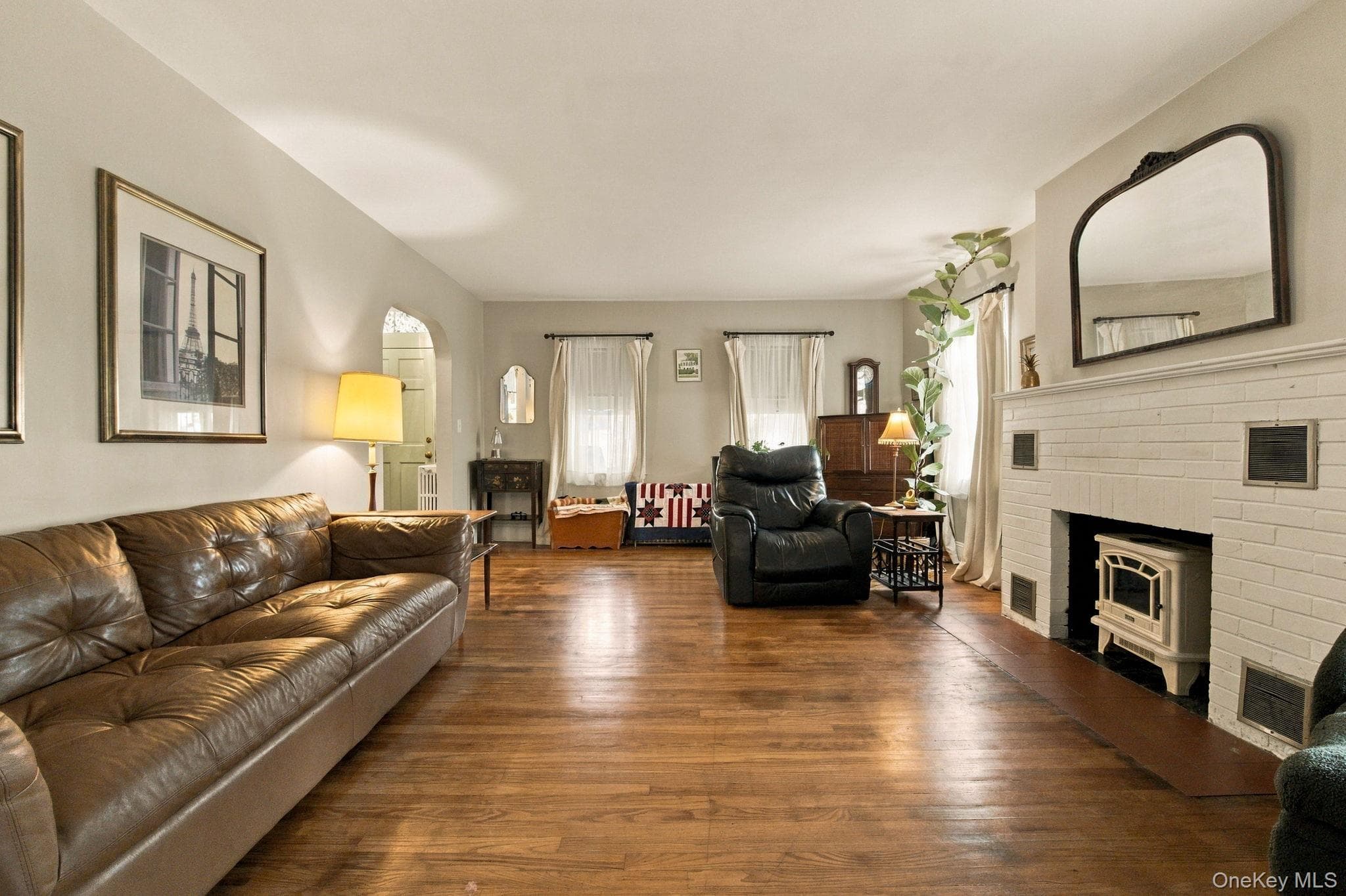 209 Gidney Avenue thumbnail 5