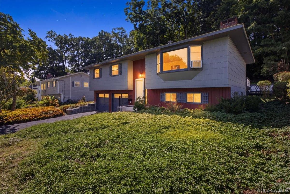 66 Lamb Avenue thumbnail 2