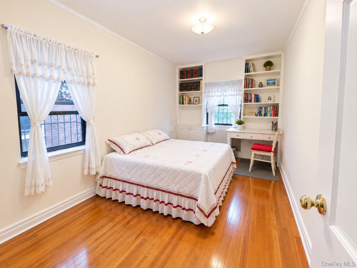 8427 Corona Avenue thumbnail 7