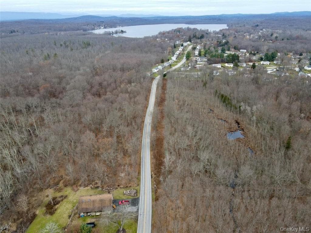Lakeside Road thumbnail 32