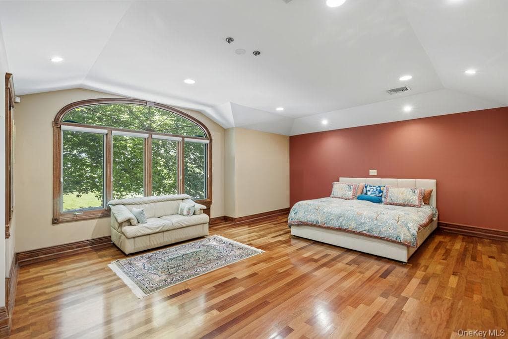 10 Rockingham Road thumbnail 13