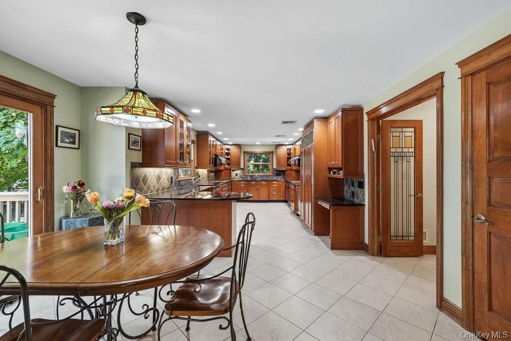 10 Rockingham Road thumbnail 16