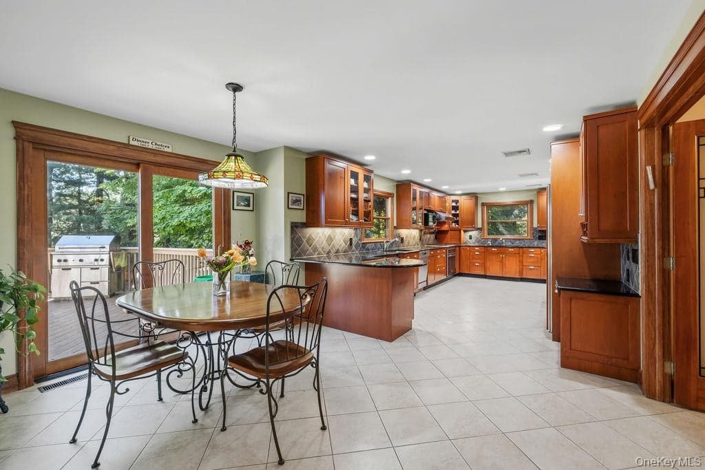 10 Rockingham Road thumbnail 15