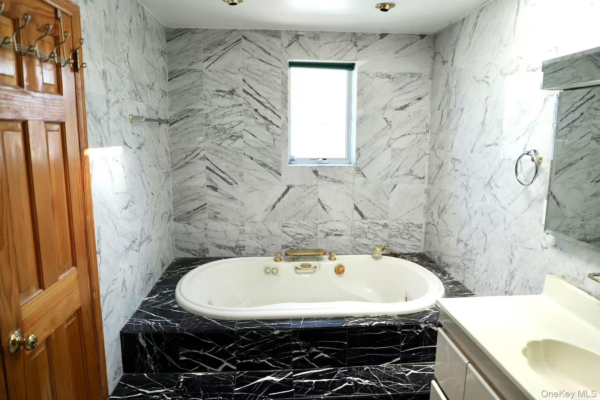 215-48 24th Avenue thumbnail 19