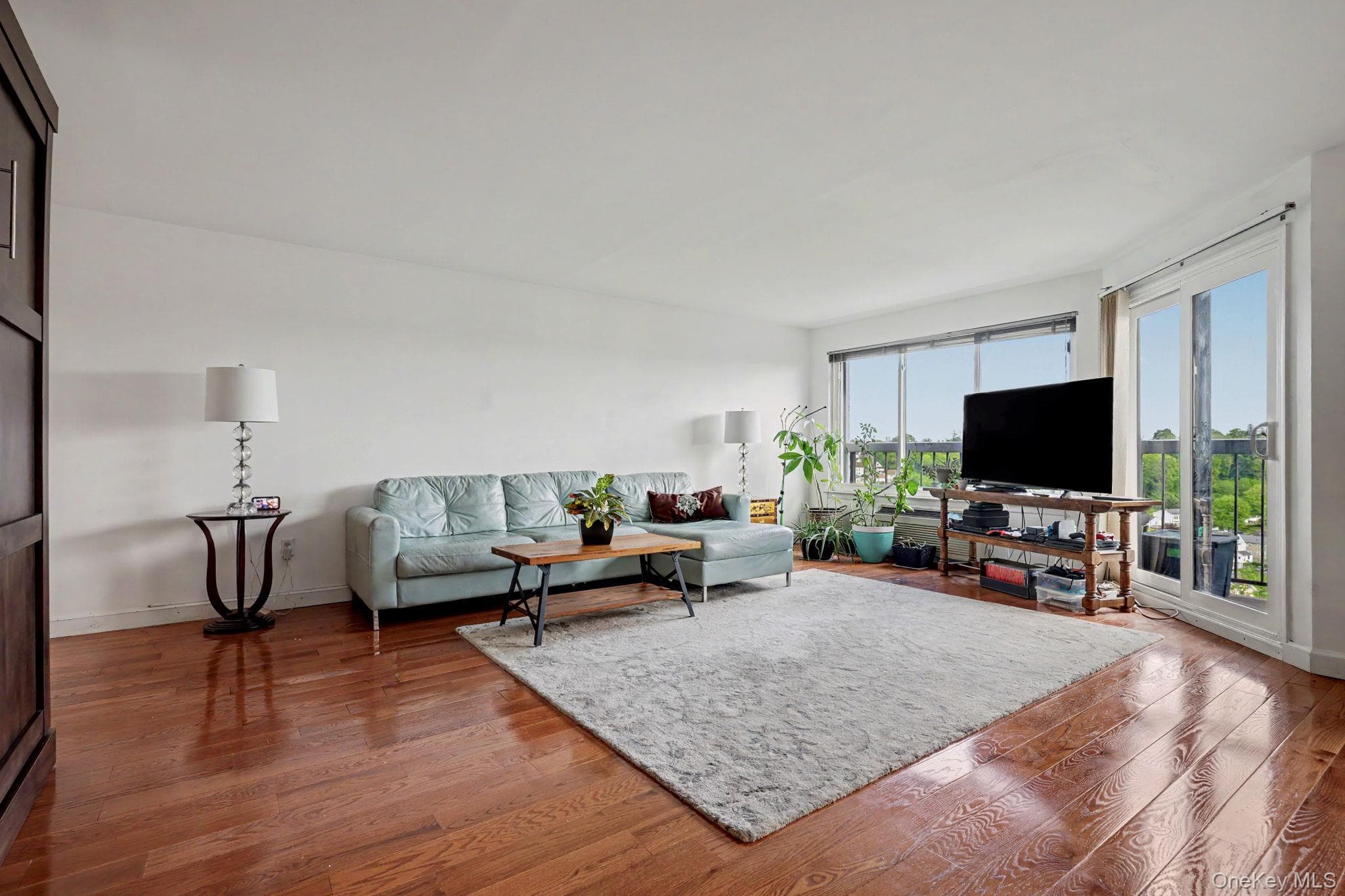 500 High Point Drive Unit: 810 thumbnail 15
