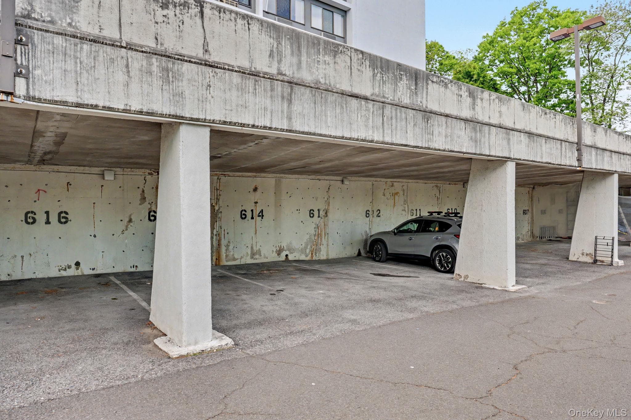 500 High Point Drive Unit: 810 thumbnail 35