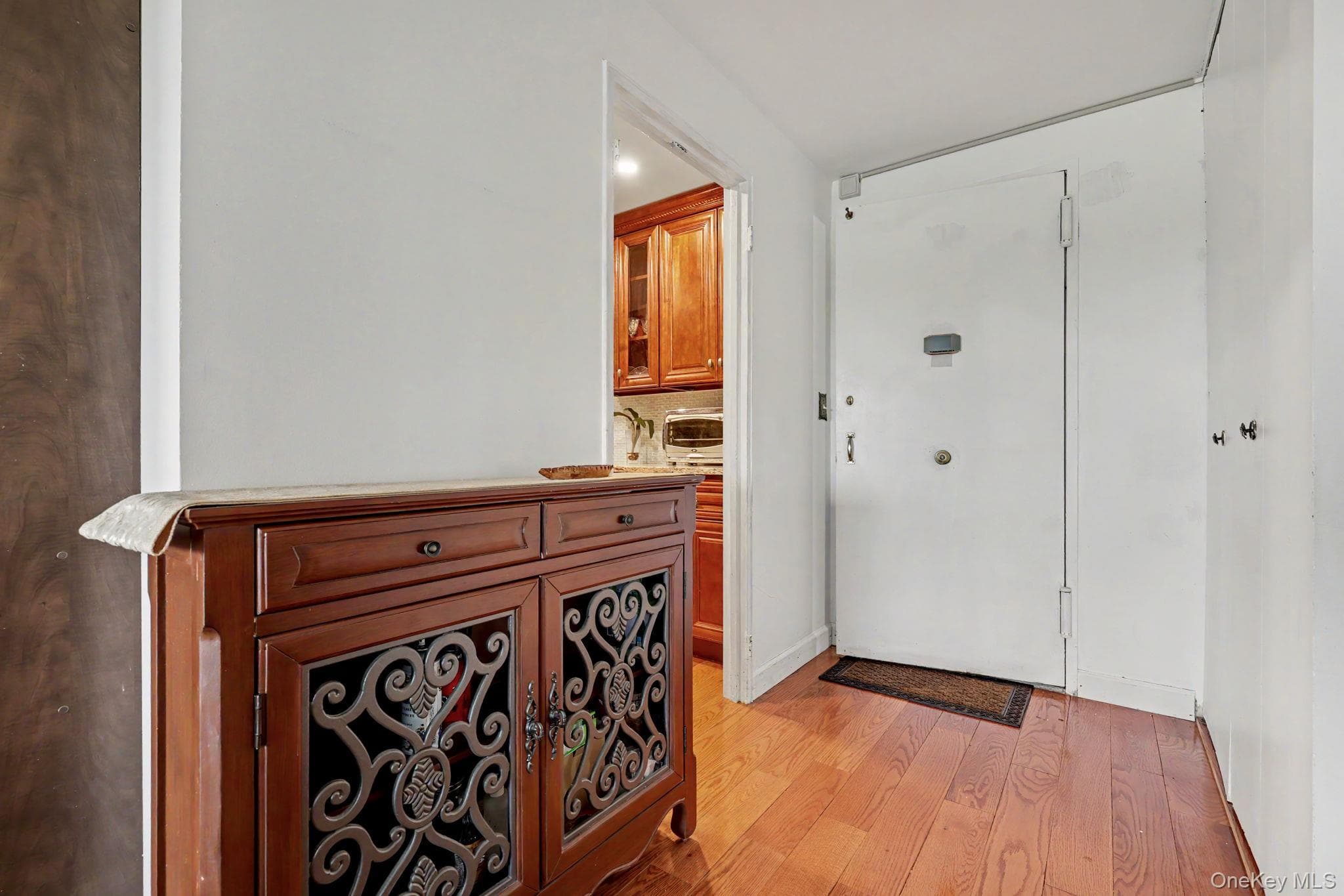 500 High Point Drive Unit: 810 thumbnail 5