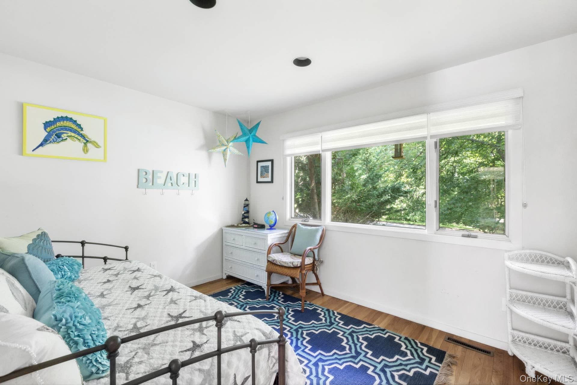 39 Spring Pond Lane thumbnail 11