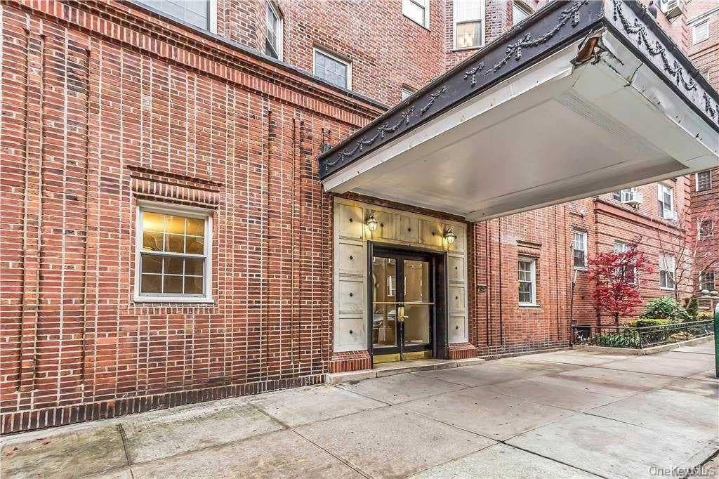 35-24 78th Street Unit: B-14 thumbnail 2