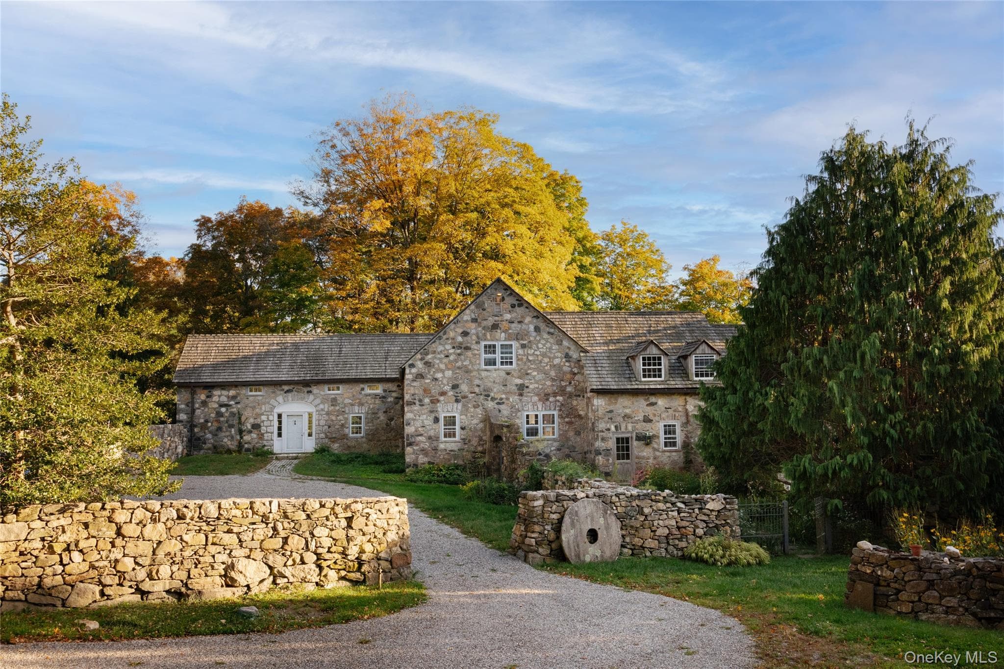 422 Mt Holly Road, Katonah