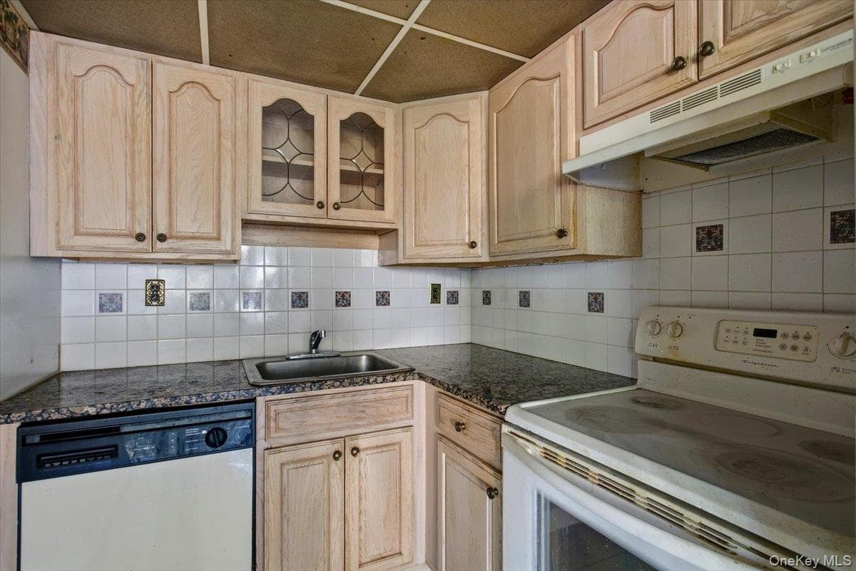 150 Overlook Avenue Unit: 1P thumbnail 8