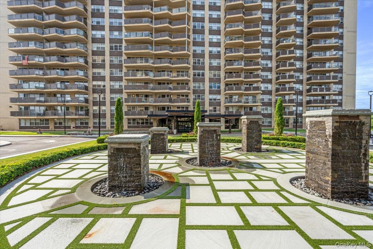 17-85 215 Street Unit: 5L thumbnail 30