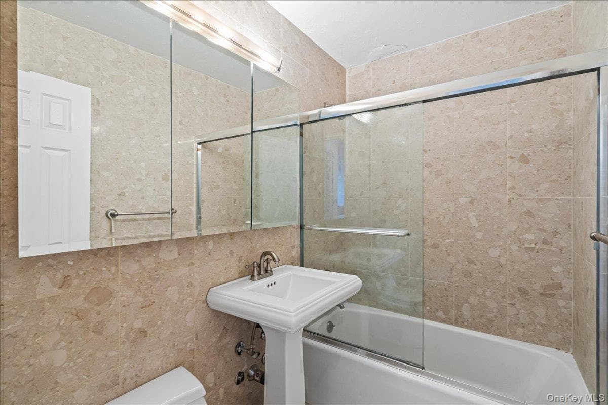 17-85 215 Street Unit: 5L thumbnail 12