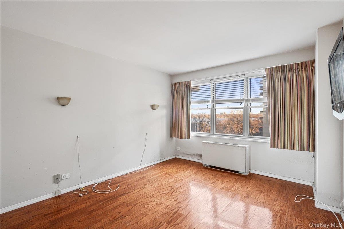 17-85 215 Street Unit: 5L thumbnail 10