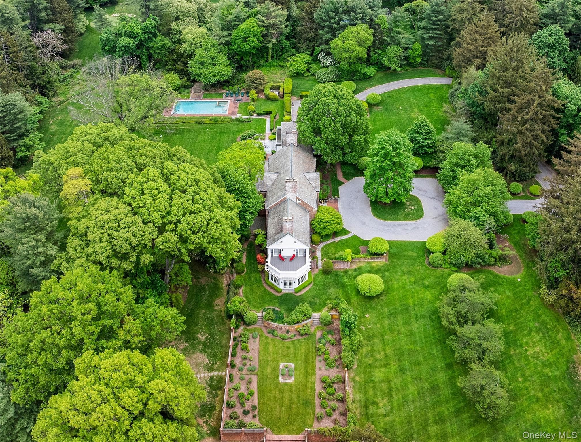 52 Piping Rock Road thumbnail 26