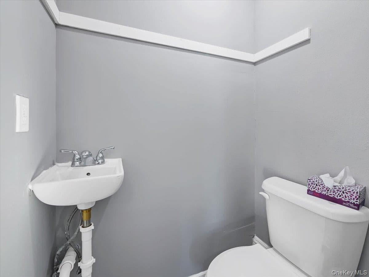 39 Westside Avenue thumbnail 13