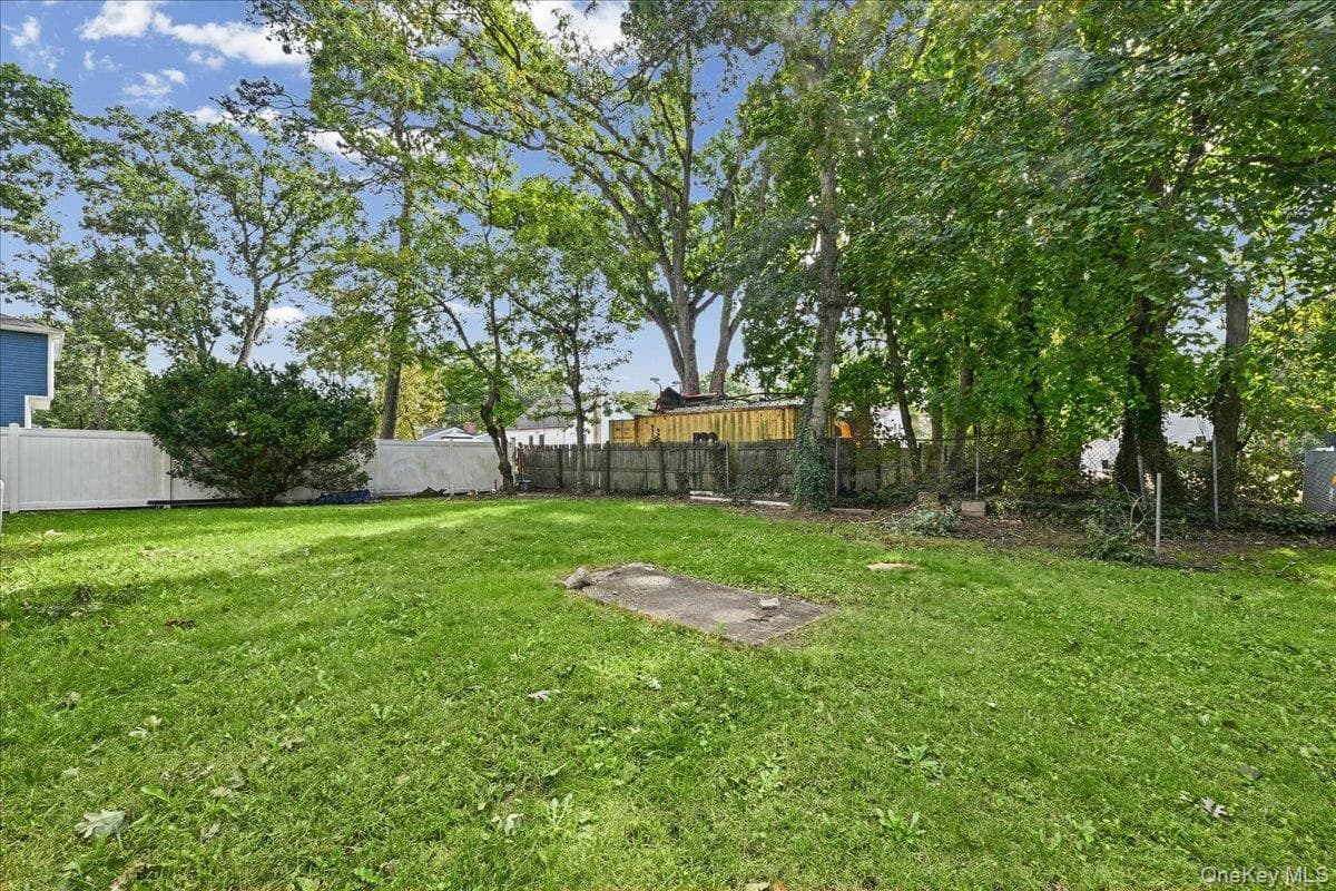 132 Commonwealth Drive thumbnail 23
