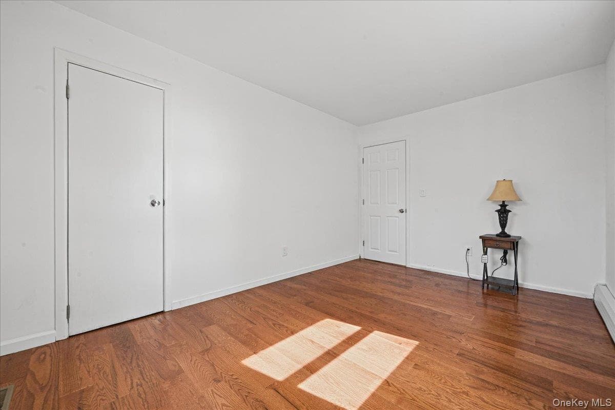 132 Commonwealth Drive thumbnail 11